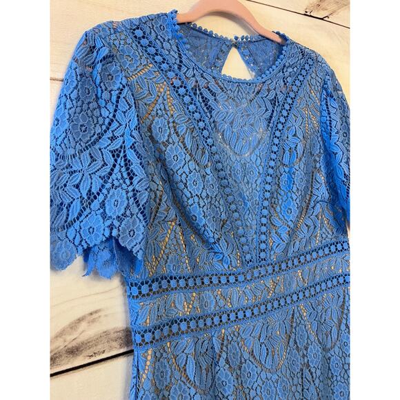 Saylor Blue Eyelet Dress Size LG High Neck Floral Short Sleeve Chic - Picture 5 of 5